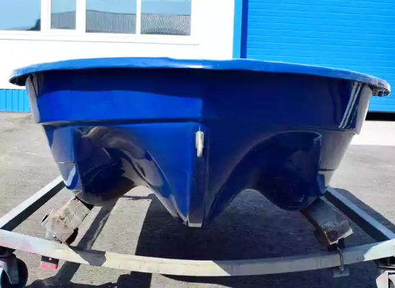 Стеклопластиковая лодка Neman-340 (тримаран) в Сочи