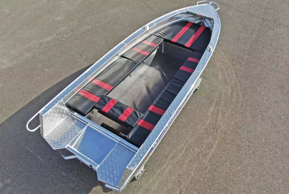 Алюминиевая лодка Wyatboat-390РМ увеличенный борт в Сочи
