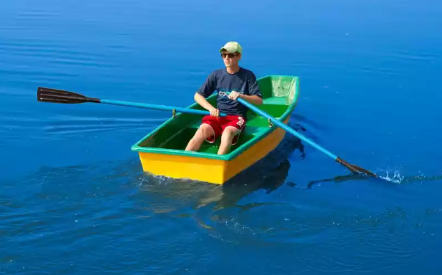 Стеклопластиковая лодка Малютка в Сочи