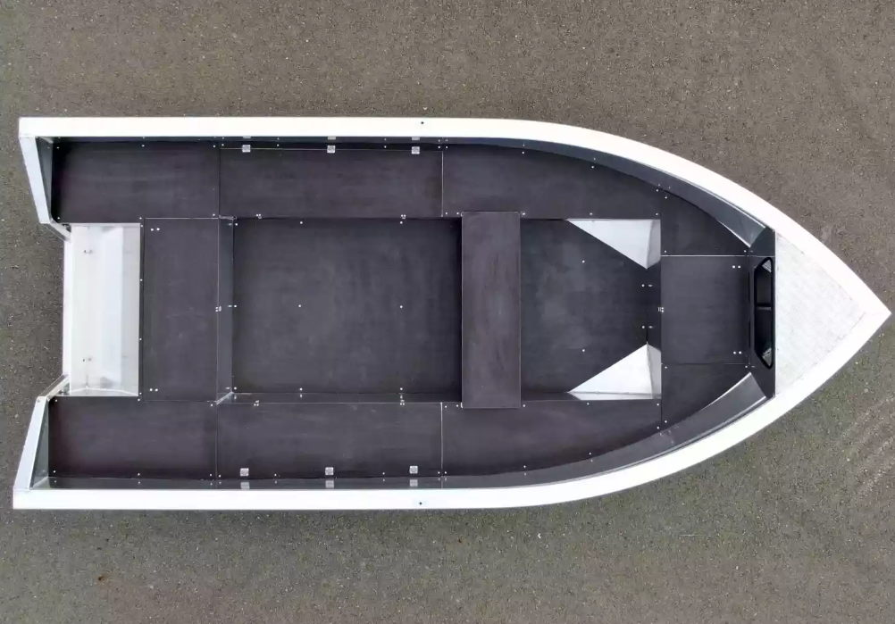 Алюминиевая лодка  Неман-420 в Сочи