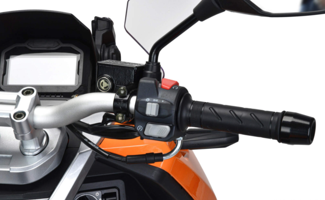 Скутер MOTOLAND (МОТОЛЕНД) T-MAX 150 в Сочи