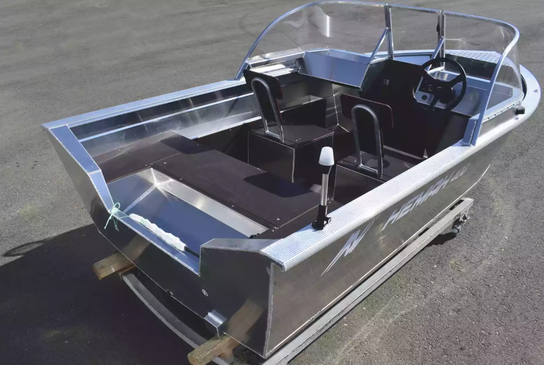 Алюминиевая лодка  Неман-400 DCM в Сочи