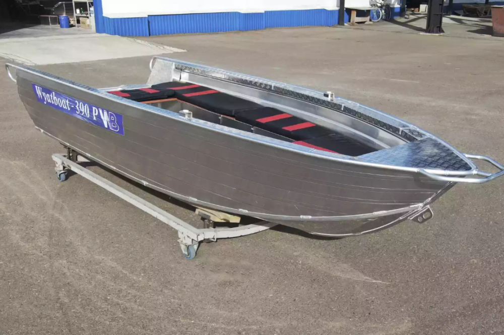 Алюминиевая лодка Wyatboat-390РМ увеличенный борт в Сочи
