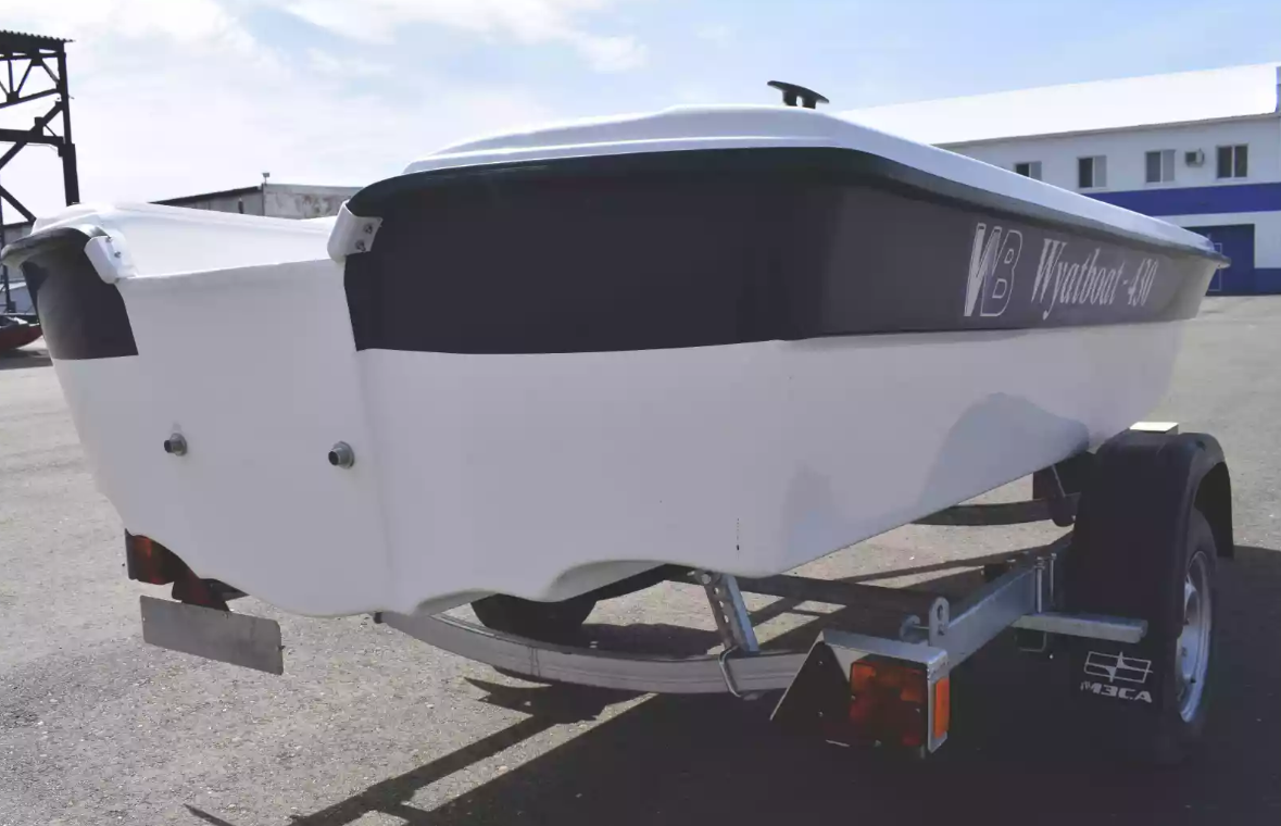 Стеклопластиковая лодка Wyatboat 430 тримаран в Сочи