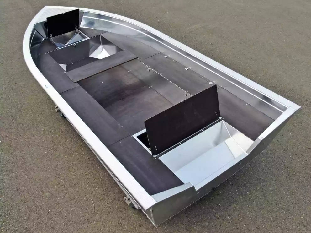 Алюминиевая лодка  Неман-420 в Сочи