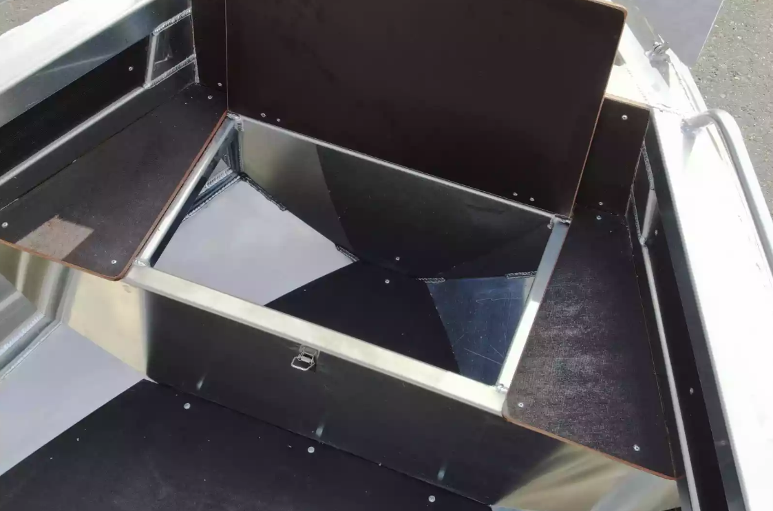 Алюминиевая лодка  Неман-480 Р в Сочи