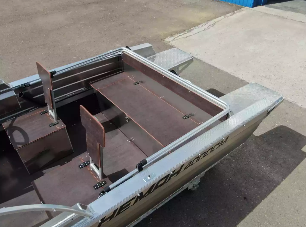 Алюминиевая лодка  Неман-400 DCM NEW в Сочи