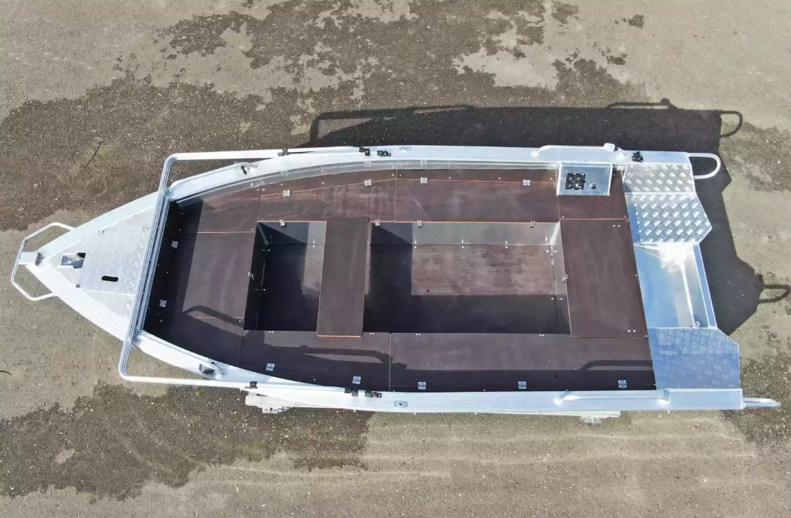 Алюминиевая лодка Wyatboat-390РМ в Сочи