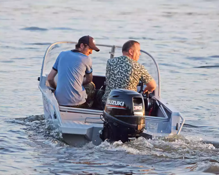 Алюминиевая лодка Wyatboat-390 DCM в Сочи