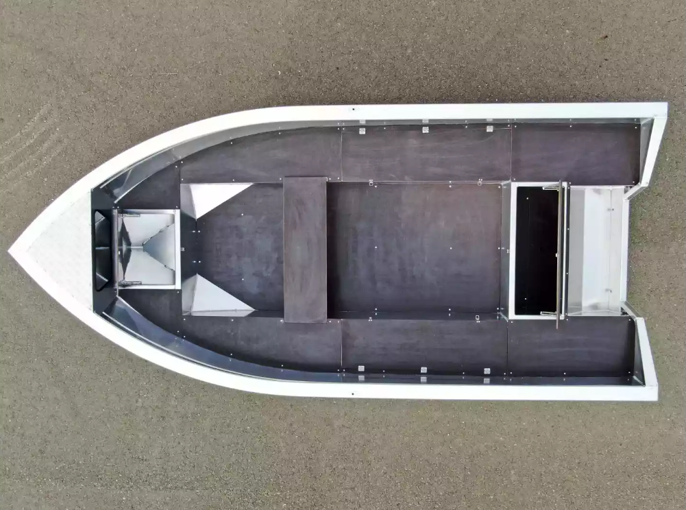 Алюминиевая лодка  Неман-420 в Сочи