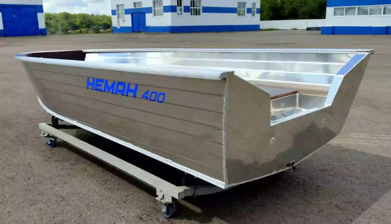 Алюминиевая лодка Неман-400 в Сочи