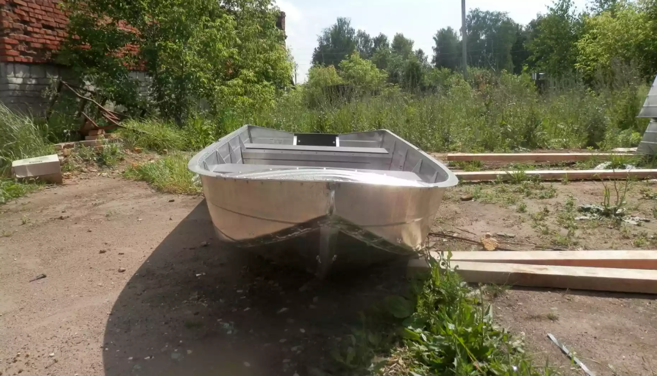 Алюминиевая лодка Вятка-Профи 32 в Сочи