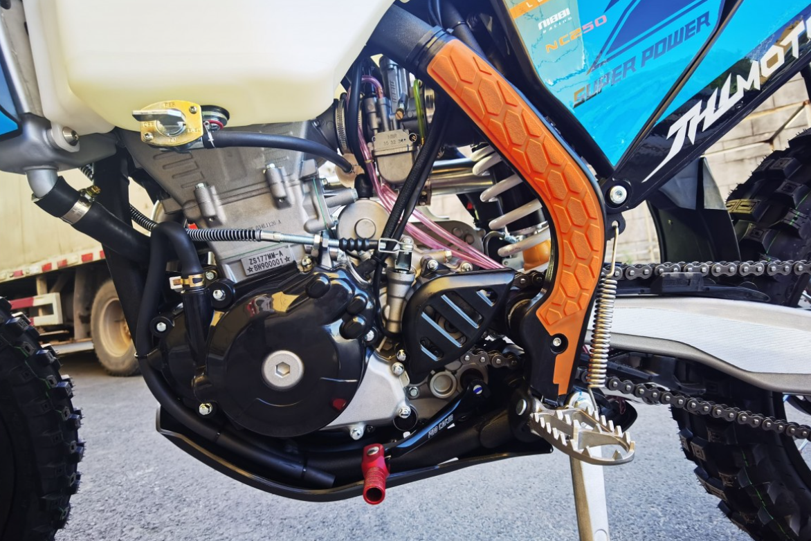 Мотоцикл JHLMOTO JHL Z7 NC250S (177MM-A) в Сочи