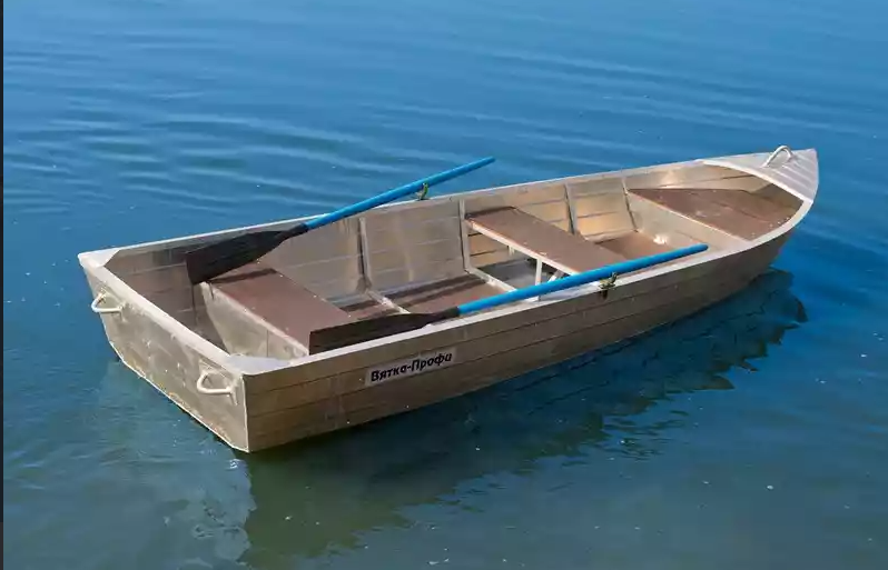 Алюминиевая лодка Вятка-Профи 37 в Сочи