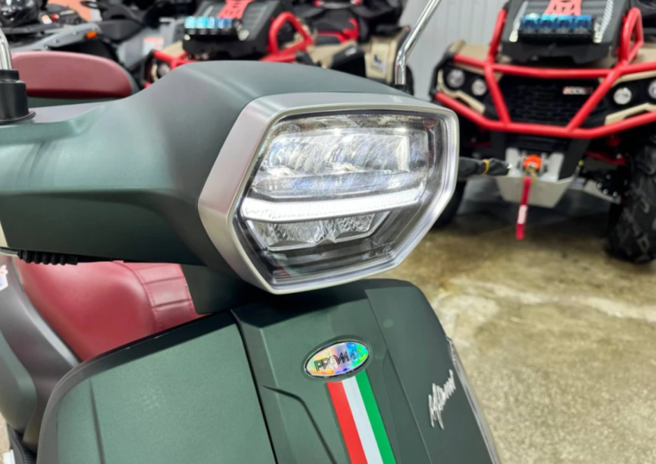 Скутер PROMAX Miami 240 (49) в Сочи