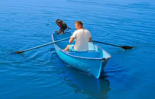 Стеклопластиковая лодка Омуль в Сочи