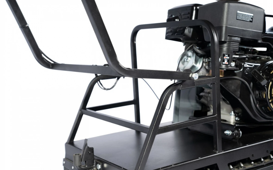 Мотобуксировщик БУРЛАК-M2 LFS 9 л.с. (передний привод, склизы) в Сочи