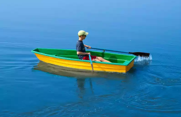 Стеклопластиковая лодка Малютка в Сочи