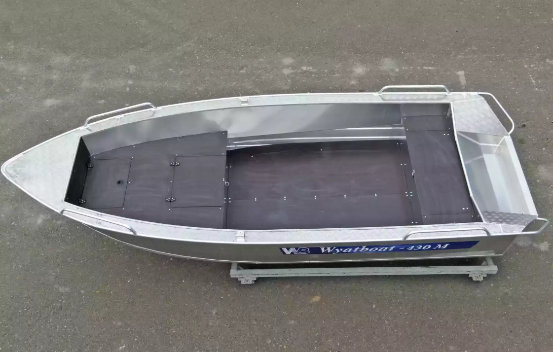 Алюминиевая лодка  Wyatboat-430М FISH в Сочи