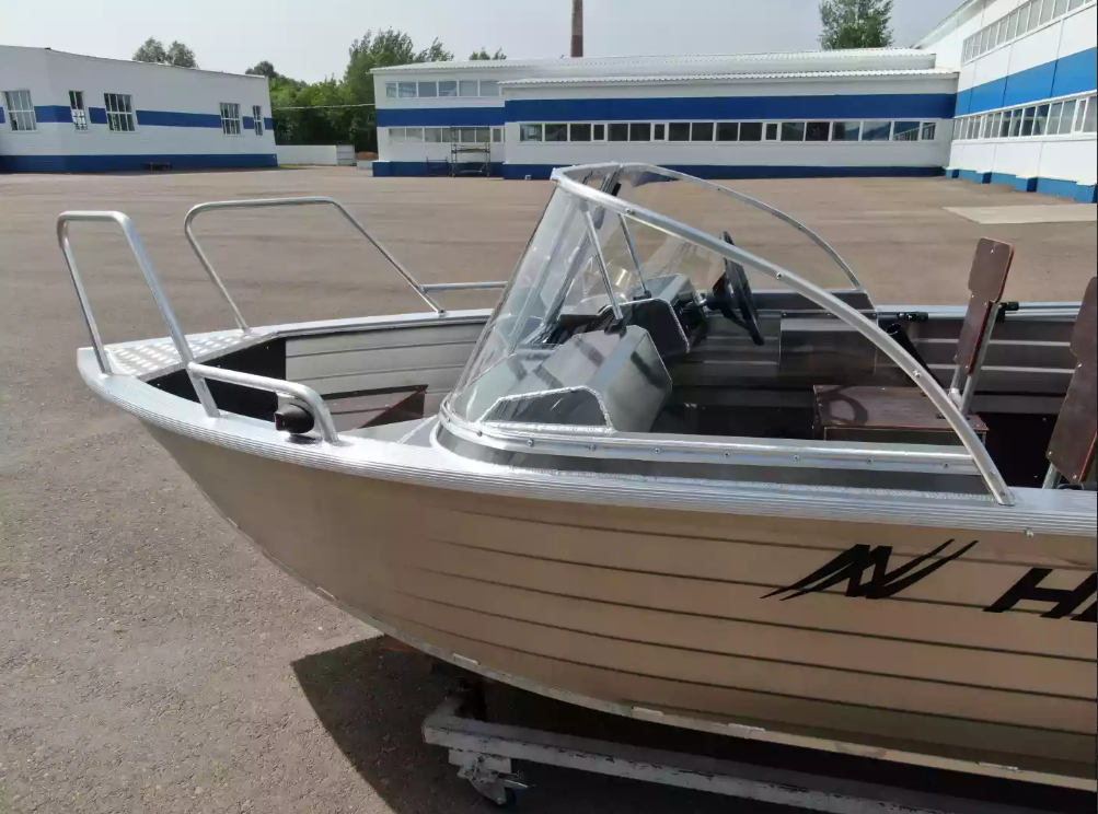 Алюминиевая лодка  Неман-400 DCM NEW в Сочи