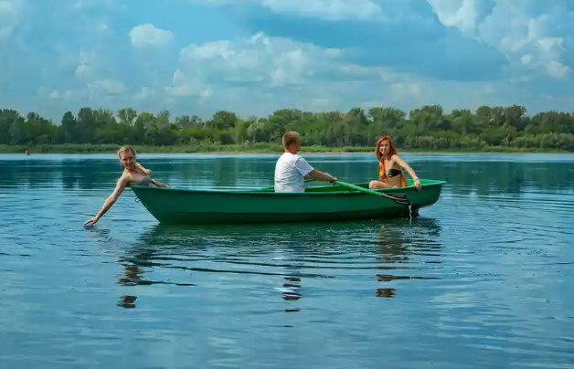 Стеклопластиковая Лодка Голавль в Сочи