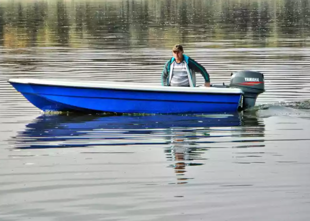 Стеклопластиковая лодка Wyatboat 430 тримаран в Сочи