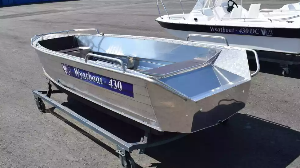 Алюминиевая лодка  Wyatboat-430М в Сочи