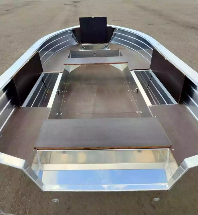 Алюминиевая лодка Неман-400 в Сочи