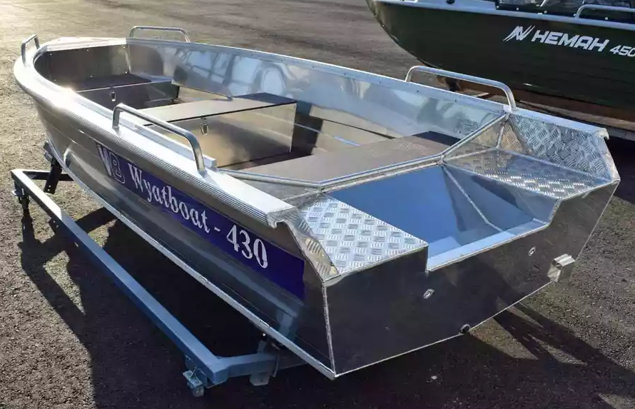 Алюминиевая лодка  Wyatboat-430 Р в Сочи