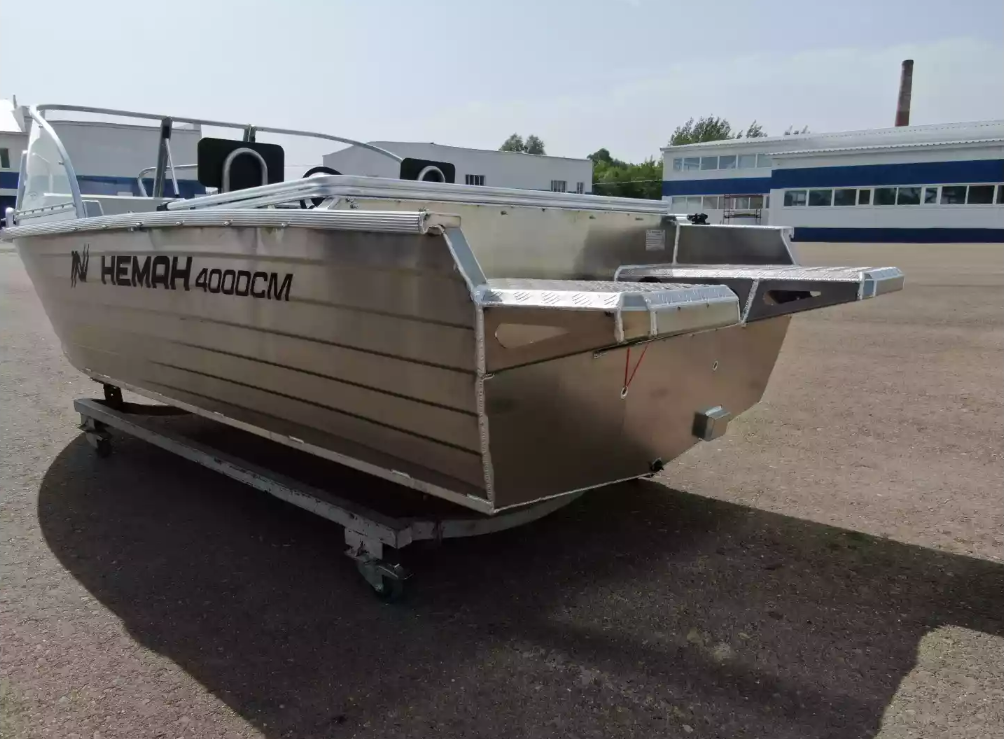 Алюминиевая лодка  Неман-400 DCM NEW в Сочи