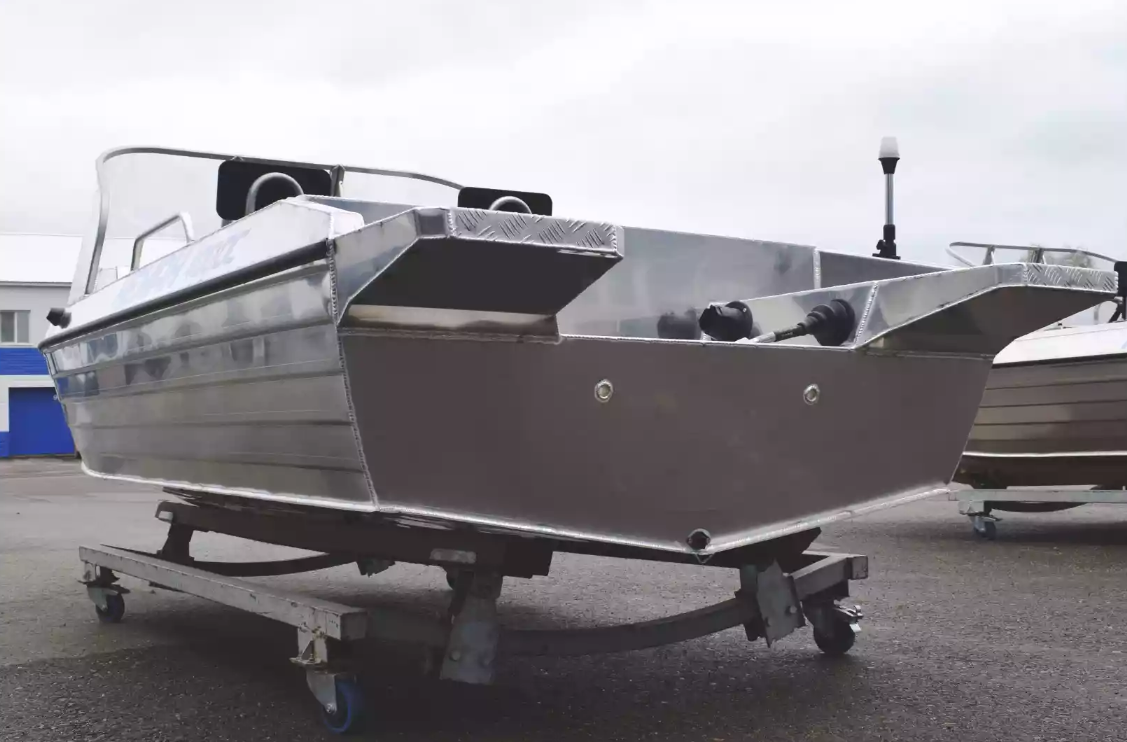 Алюминиевая лодка  Neman-400 DC в Сочи