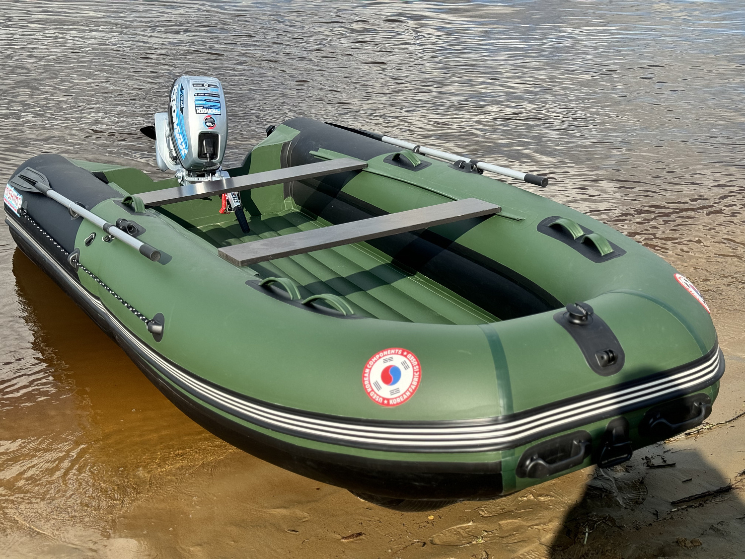 Лодка MISHIMO BIG FLOOR 400 в Сочи