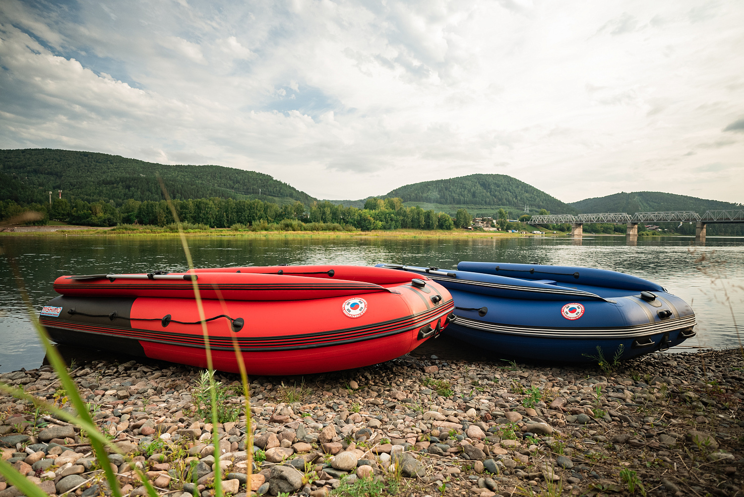 Лодка MISHIMO RIVER FJET PRO 430  под водомет в Сочи