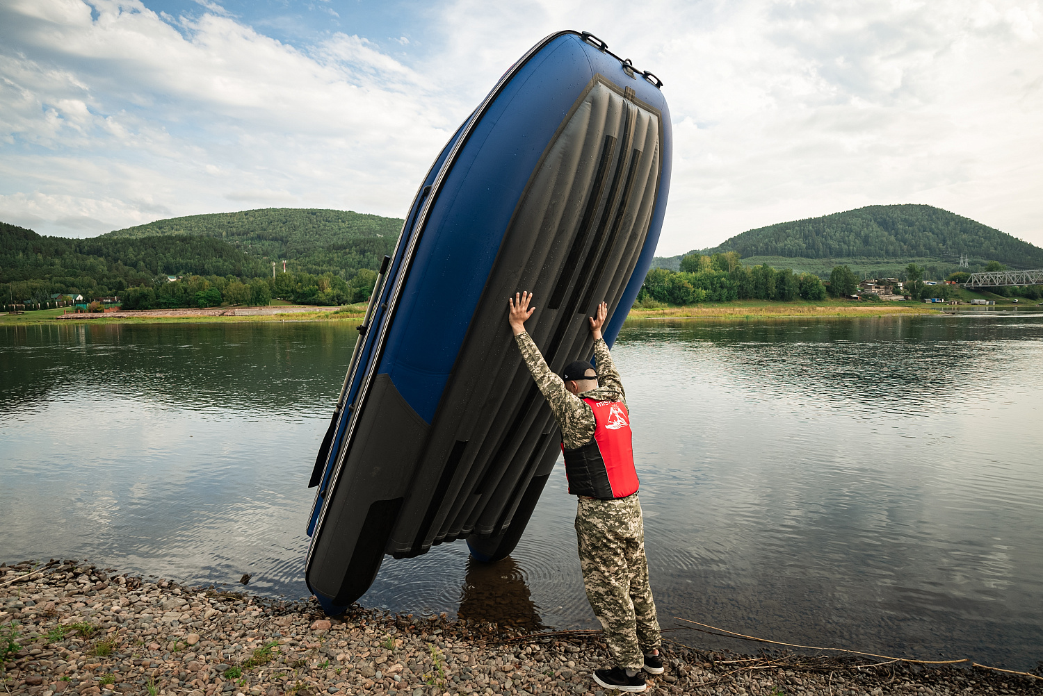 Лодка MISHIMO RIVER FJET PRO 430  под водомет в Сочи