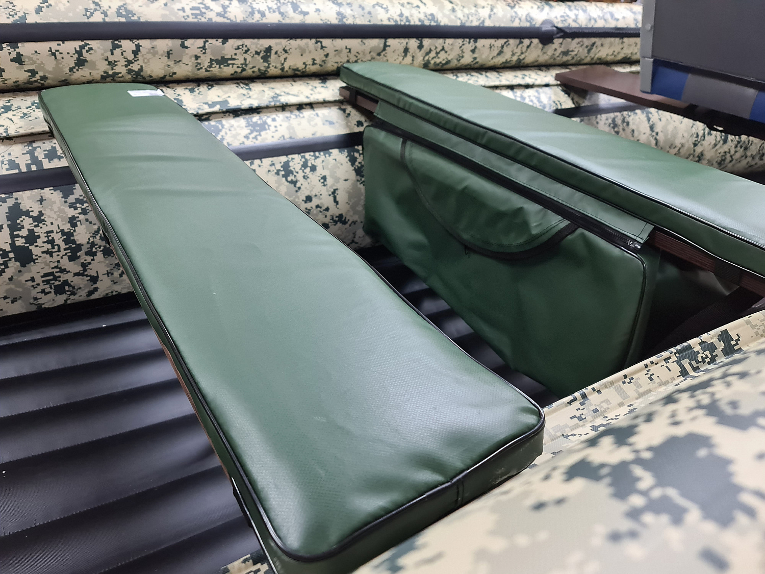 КОМПЛЕКТ МЯГКИХ НАКЛАДОК С СУМКОЙ ДЛЯ ЛОДОК 110Х20 ЗЕЛЕНЫЙ в Сочи