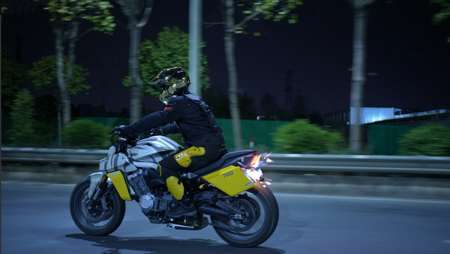 Мотоцикл Benda LFS 700 в Сочи